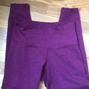 Old Navy high-rise leggings, sz sp “winter wine”